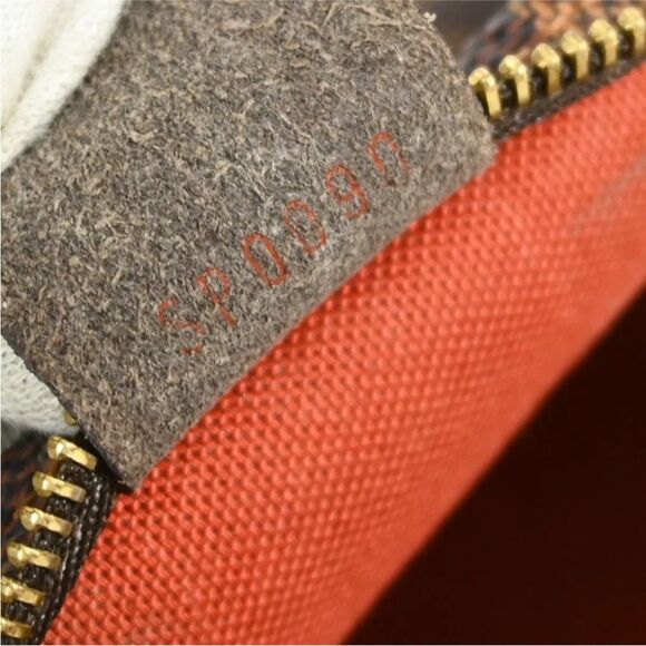 ✅AUTHENTIC✅LOUIS VUITTON Ebene Damier Truth Cosmetic Pouch - Picture 16 of 17